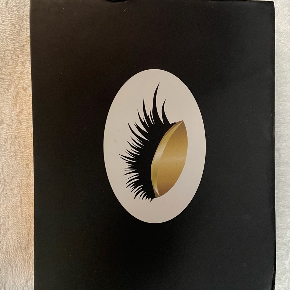 Fake Eyelash Set (NWOT)